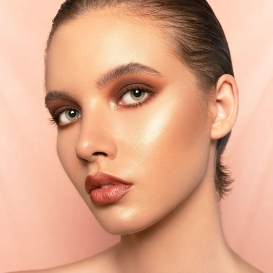 POLVO COMPACTO ILUMINADOR DRIPPING IN DIAMONDS SAMY